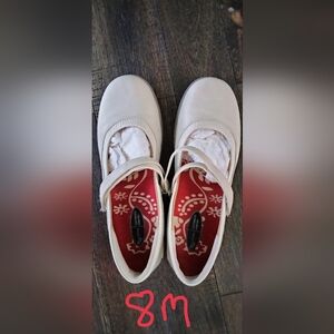 Aetrex White Mary Jane Flats